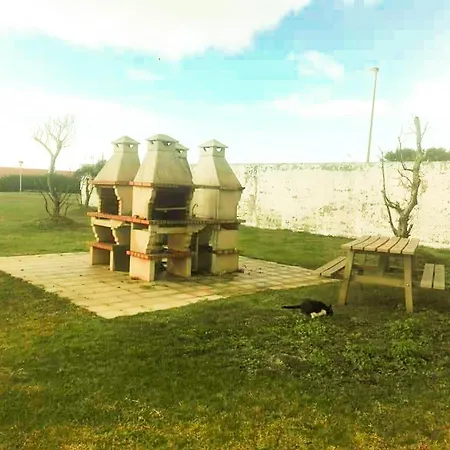 Front - With Swimming Pool, Barbecue And Tennis Court! Apartament