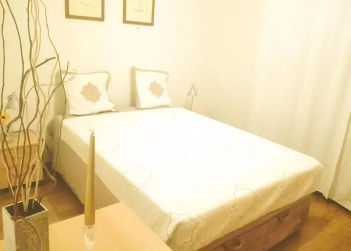 Διαμέρισμα Front - With Swimming Pool, Barbecue And Tennis Court! *